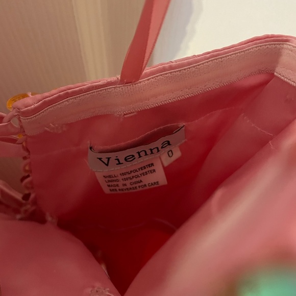 Authentic Vienna Prom Dress Size 0 - Picture 4 of 4